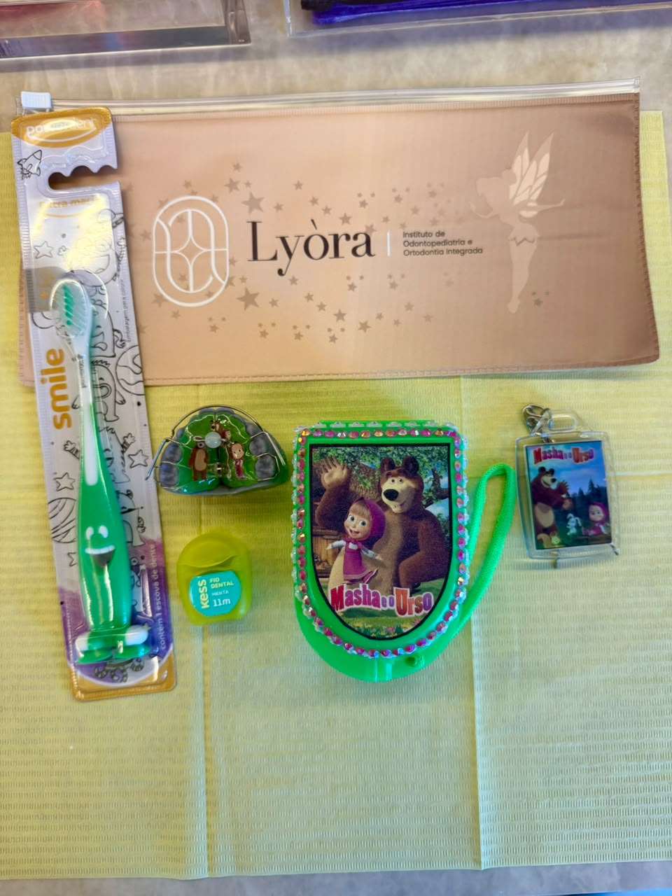 Kit de higiene bucal Lyòra entregue aos pacientes